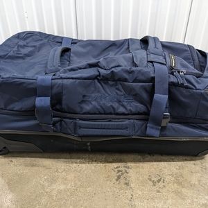 Dakine Split Roller Duffel Suitcase Bag 110L